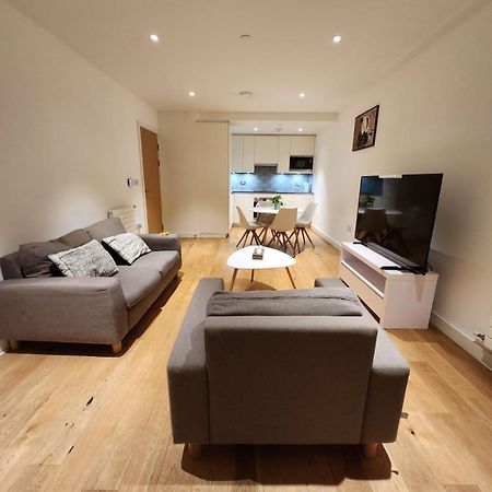 Kaf Luxury Apartment 런던 외부 사진