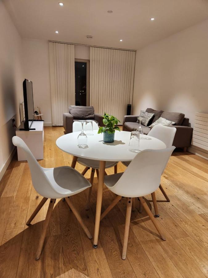 Kaf Luxury Apartment 런던 외부 사진